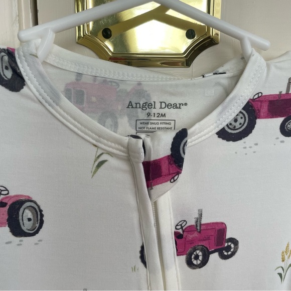 SOLD!!! NWT Angel Dear Bamboo Pink Tractor Farm Print Ruffle Footie Pajama 9-12M - Picture 2 of 4
